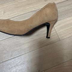 スエード風パンプス　ベージュMの画像