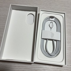 iPhone16 空箱(充電用ケーブルあり)の画像