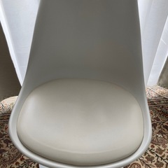 【無料】デスクチェアホワイトの画像