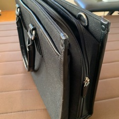 極美品‼️通勤バック（メンズ）黒色ですの画像