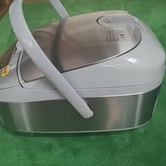 パナソニック製のIHジャー炊飯器「SR-HVE1000」の画像