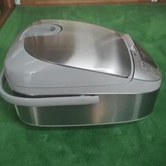 パナソニック製のIHジャー炊飯器「SR-HVE1000」の画像