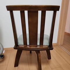 回転式　　ダイニングチェア3つの画像