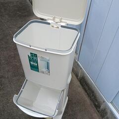 🎵家庭内ゴミ箱40Lの画像