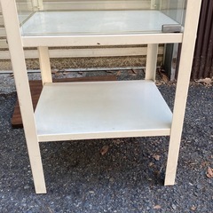 【IKEA】鍵付き　ガラスショーケース　コレクションケースの画像