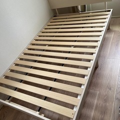 セミダブルベッドフレーム