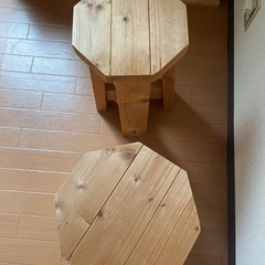 美品！木製スツール2脚の画像