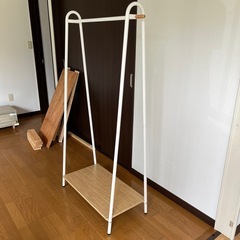 コートハンガーの画像