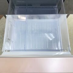 【3ヵ月保証付き】SHARP 2ドア冷蔵庫 137L 2019年製 配送・設置込み！メルカリよりお得 KR0076の画像