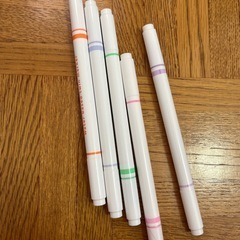 ‼️急ぎ‼️ダイソーのペンと水性ペンの画像