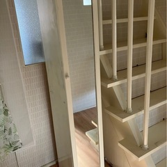 木製本棚の画像