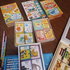 文具、知育カードセットの画像