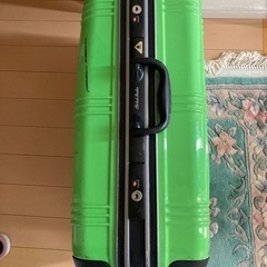 （お話し中）スーツケースの画像