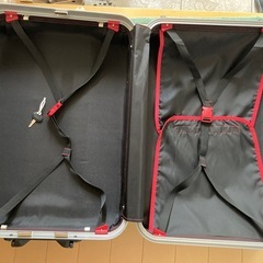 （お話し中）スーツケースの画像