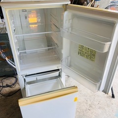 シャープ冷蔵庫　2ドアタイプ　137Lの画像
