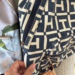 TED BAKER花柄リュック＋TOMMY HILFIGERリュック＋ZARA×Disneyバッグ 3点セットの画像