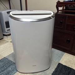 TOSHIBA除湿乾燥機 RAD-CR100X(W)の画像