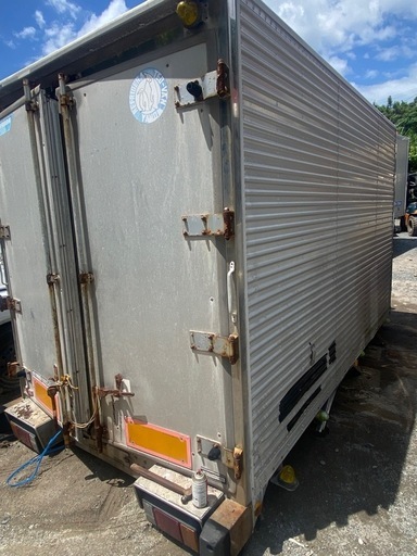 2トンの箱です。