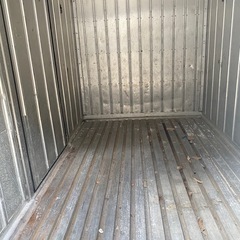 2トンの箱です。の画像