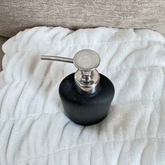 ハンドソープ用ディスペンサーの画像