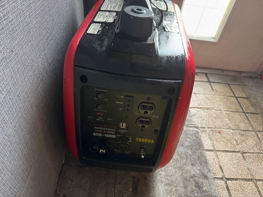インバーター発電機　1.6k VA ナカトミ