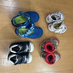 子ども靴(1足あたり)の画像