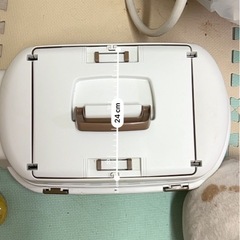 ペットキャリー（おそらくリッチェルSサイズ）／高さ約24cm×幅約42cmの画像