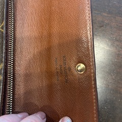 LOUIS VUITTON長財布
の画像