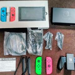 Nintendo Switch ネオンブルー/ネオンレッド ＋ 追加Joy-Con（緑＆ピンク）付きの画像
