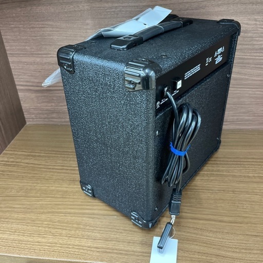 PlayTech プレイテック ベースアンプ PBJ10 楽器 アンプ のご紹介です！