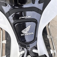 ホンダ本田HONDA PCX ステッカー カーボン調キズ防止ステッカーの画像