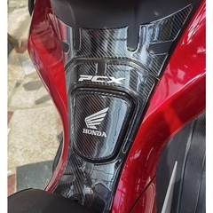 ホンダ本田HONDA PCX ステッカー カーボン調キズ防止ステッカーの画像
