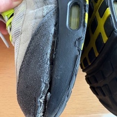 NIKE　AIR MAX95 イエローグラデ　の画像