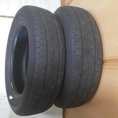 車タイヤ②本の画像