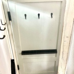 【8/19日まで】隠し扉風アンティークミラーの画像