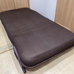 多機能ソファベッド(ダークブラウン)の画像
