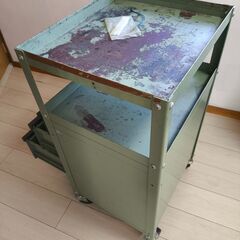 ツールワゴン、キャビネット　鍵付きの画像