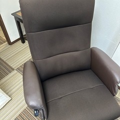 足置き付きリクライニングチェアーの画像