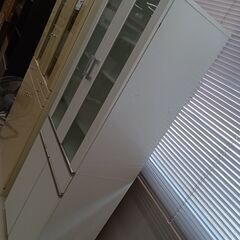 リユースのサカイ栃木店★ジモティ割あり★  食器棚 ホワイト W60×D39.5×H178 クリーニング済み TC10212の画像
