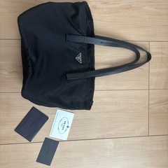 プラダ　トートバッグの画像
