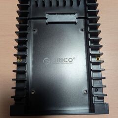 2.5 to 3.5 inch Hard Drive Adaptorの画像