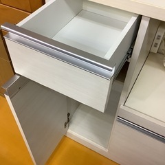 【リサイクルサービス八光】幅88㎝　土井インテリア　食器棚　ホワイトの画像