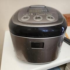 差し上げます2011年炊飯器の画像