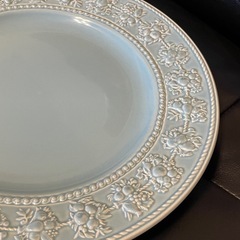 【取引中】WEDGWOOD ウェッジウッドフェスティビティ プレート 平皿 2枚セットの画像