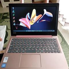 おしゃれな小さなモバイルノートパソコン！の画像