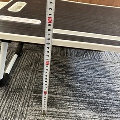 折りたたみ　テーブル　ソケット付きの画像