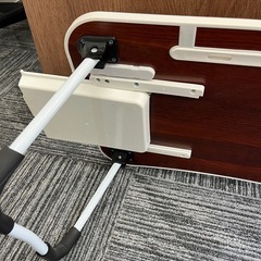 折りたたみ　テーブル　ソケット付きの画像