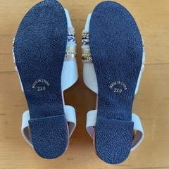【新品未使用】レディースサンダル23センチの画像