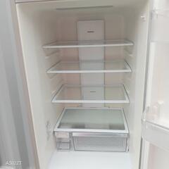 🉐🉐T094新生活　日立　大型冷蔵庫　自動製氷機能付き　315L　18年製の画像