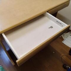 コイズミ学習机の画像